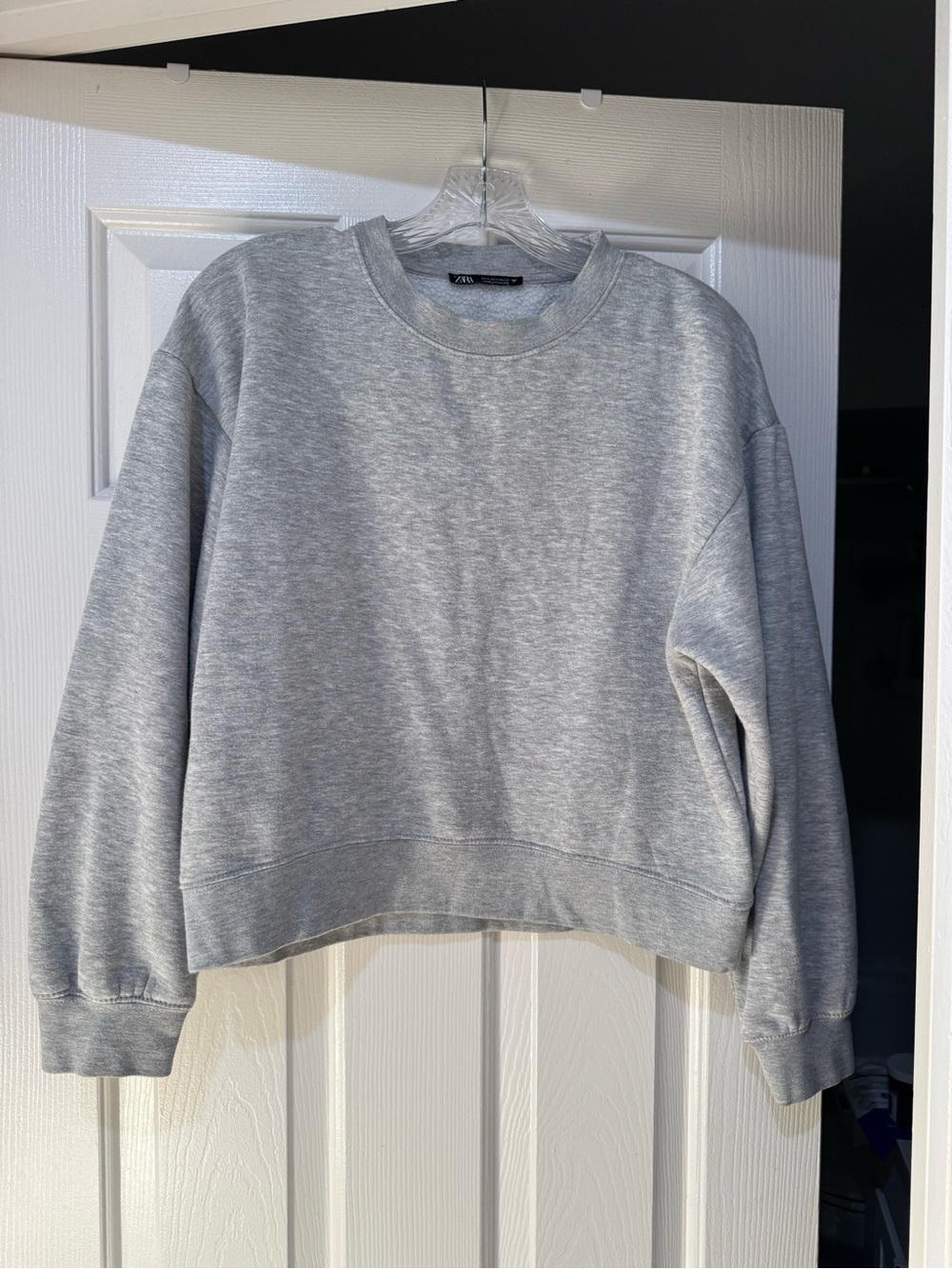 Zara Gray Crewneck Pullover Sweater